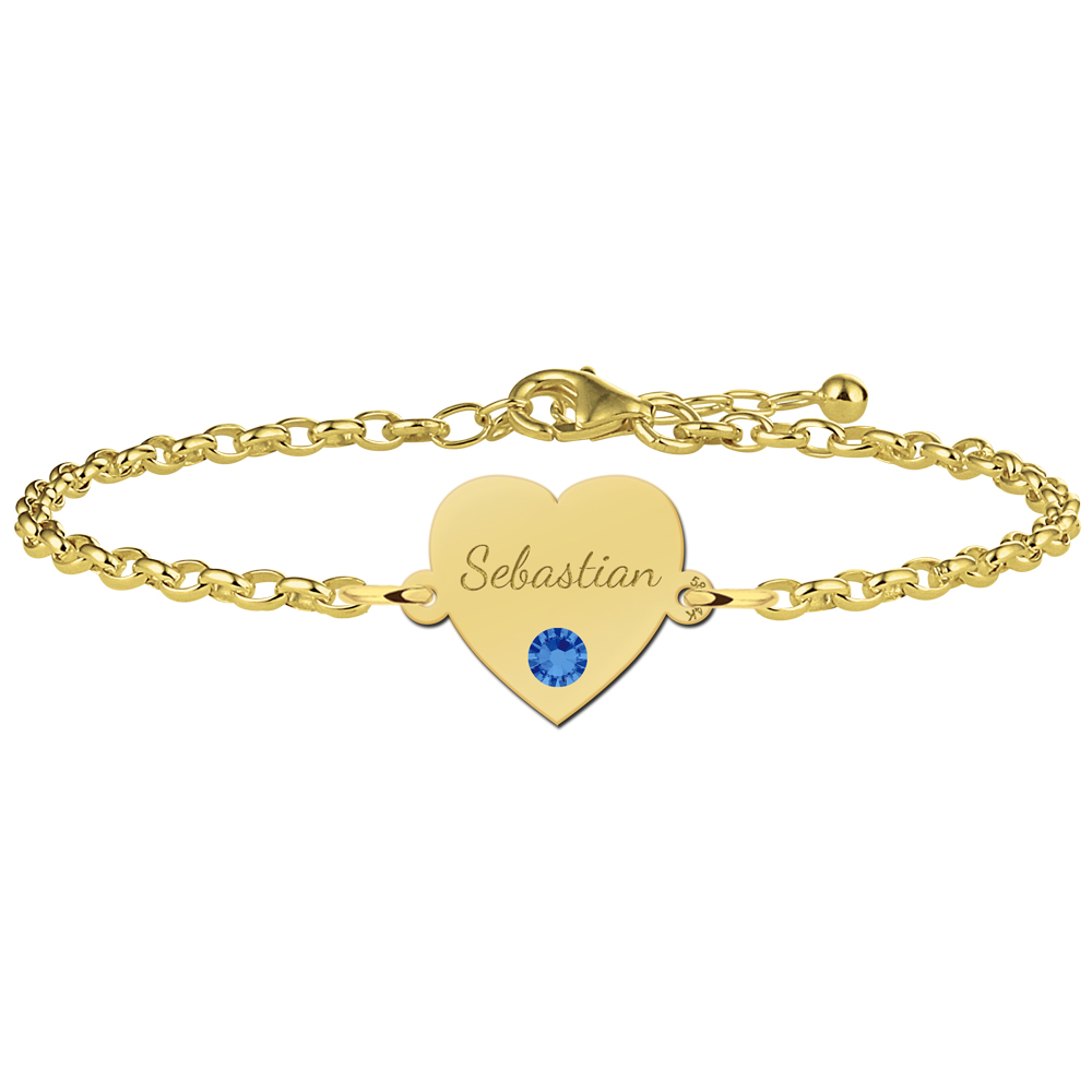 Goldenes Armband mit Herzchen