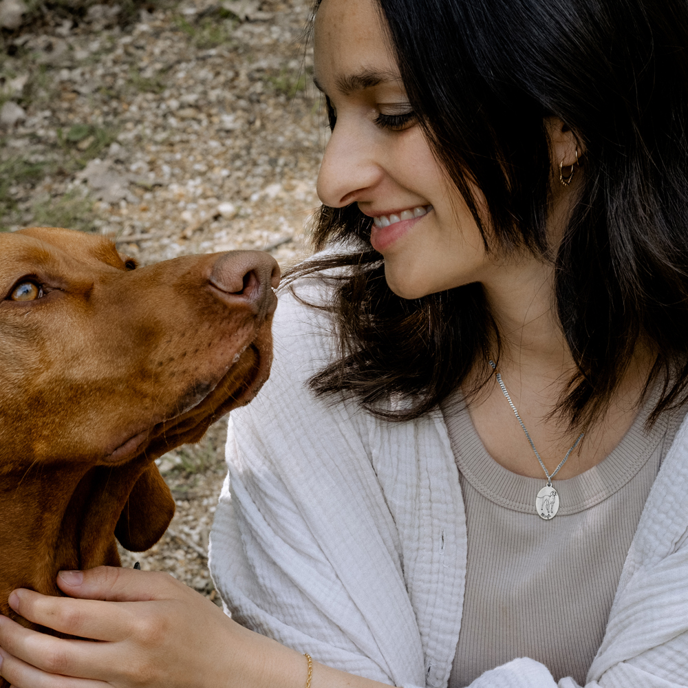 Silberner Kettenanhänger mit Namensgravur Hund Pitbull