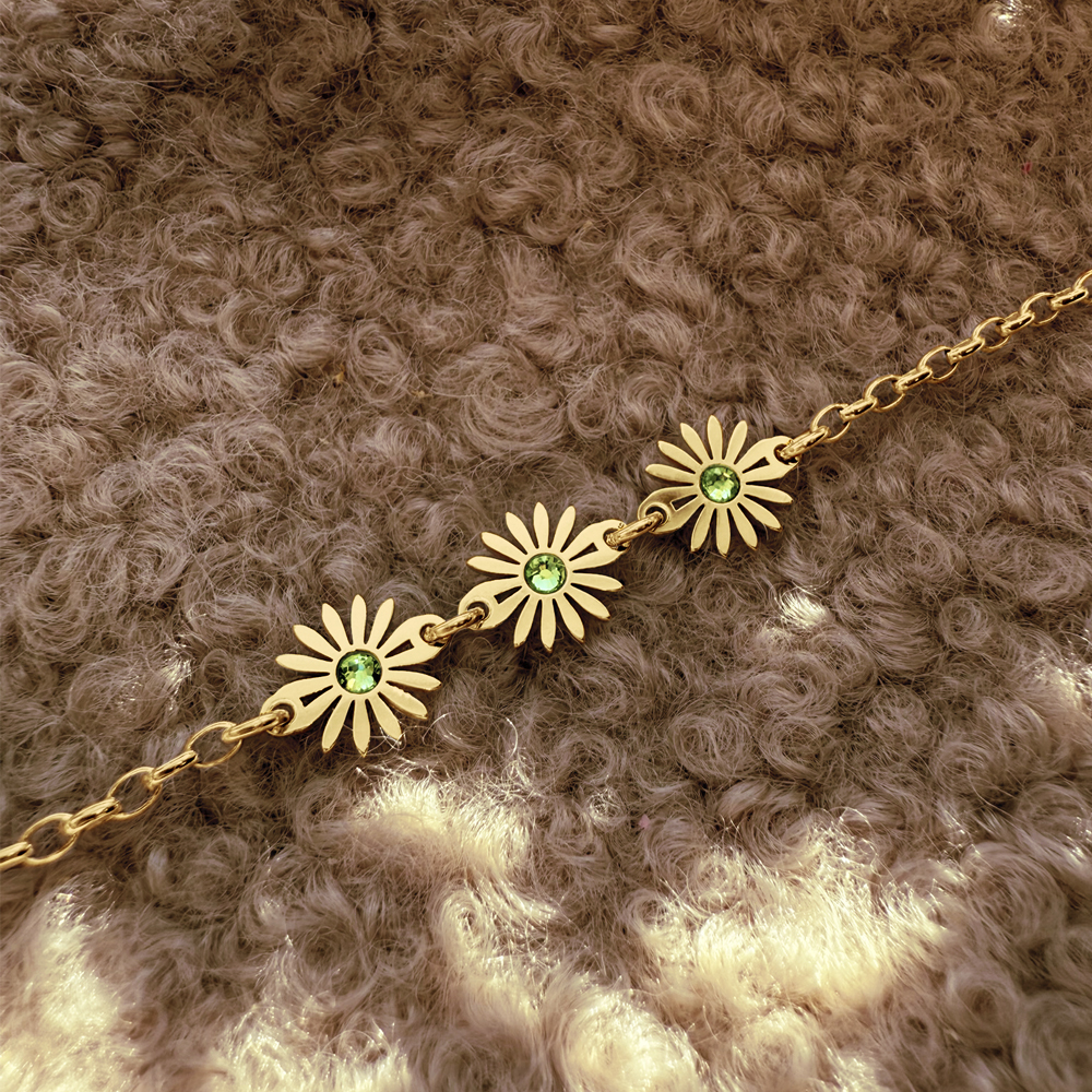 Goldener Armband mit drei Gänseblümchen mit Geburtssteinen