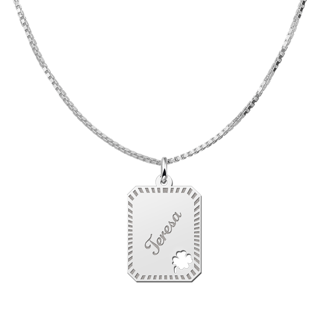 Kettenanhänger Silber Gravurplatte16  8-eckig mit Rand und vierblättrigem Kleeblatt