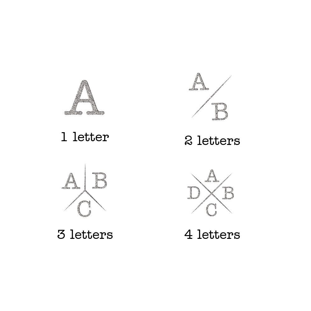 Silberne Creolen mit Anhänger in runder Form und Initialen