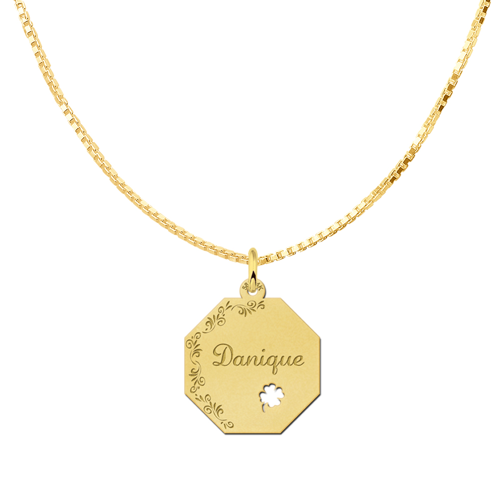 Goldener achteckiger Anhänger mit Ziergravur, Namensgravur und Kleeblatt
